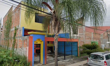 Sk09 Remate Bancario Propiedad En Primavera Real 386, San Joaquín, Zamora De Hidalgo
