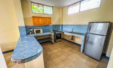 Casa con dos Departamentos de 3 Dormitorios c/u en  Ballenita