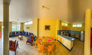 Casa con dos Departamentos de 3 Dormitorios c/u en  Ballenita