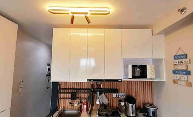FULLY FURNISH SEA VIEW CONDO UNIT FOR RENT NEAR IN THE BEACH