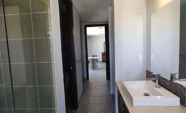 Exclusivo Depto Amueblado de 1 Recámara en Torre Cénit con Espectacular Vista al Campo Golf