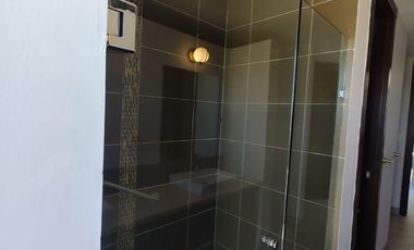 Exclusivo Depto Amueblado de 1 Recámara en Torre Cénit con Espectacular Vista al Campo Golf
