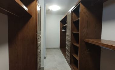 Exclusivo Depto Amueblado de 1 Recámara en Torre Cénit con Espectacular Vista al Campo Golf