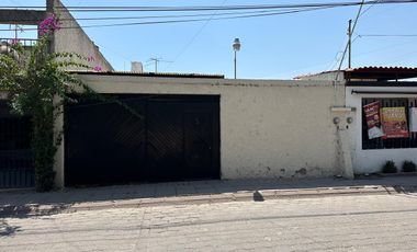 CASA/OFICINA SOBRE EL CORREDOR DEL BAJÍO! EXCELENTE UBICACIÓN!