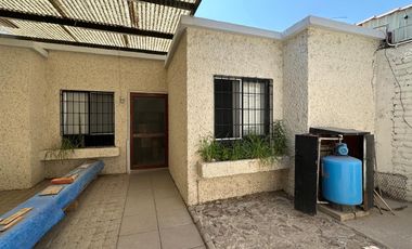 CASA/OFICINA SOBRE EL CORREDOR DEL BAJÍO! EXCELENTE UBICACIÓN!