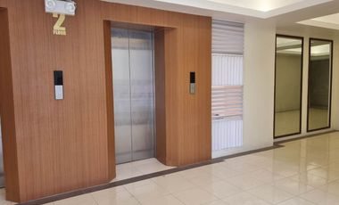 Spacious 2-Bedroom Condominium corner Unit
