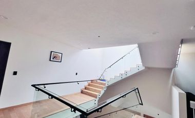 RENTA EN METEPEC, CASA NUEVA, MODERNA, EXCELENTE UBICACION