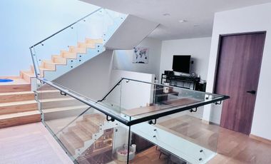 RENTA EN METEPEC, CASA NUEVA, MODERNA, EXCELENTE UBICACION