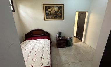 En venta casa de 5 dormitorios en Urb.Aquamarina en la vía Samborondón km 1.