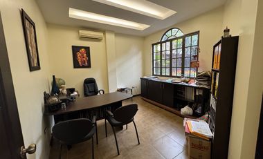 En venta casa de 5 dormitorios en Urb.Aquamarina en la vía Samborondón km 1.