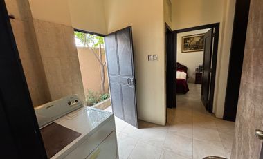 En venta casa de 5 dormitorios en Urb.Aquamarina en la vía Samborondón km 1.