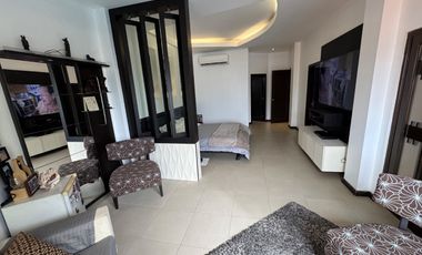 En venta casa de 5 dormitorios en Urb.Aquamarina en la vía Samborondón km 1.