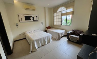 En venta casa de 5 dormitorios en Urb.Aquamarina en la vía Samborondón km 1.