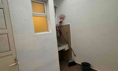 SE RENTA CASA EN VISTAS DEL TULE 1 DE UN PISO