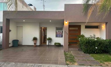 SE RENTA CASA EN VISTAS DEL TULE 1 DE UN PISO