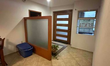 SE RENTA CASA EN VISTAS DEL TULE 1 DE UN PISO