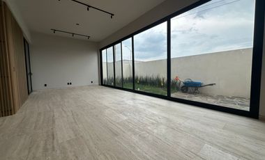 Estrena casa con acabados premium en Altozano