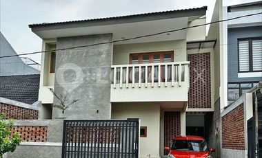 Rumah Kemang Pratama Rawalumbu, Bekasi, Jawa Barat