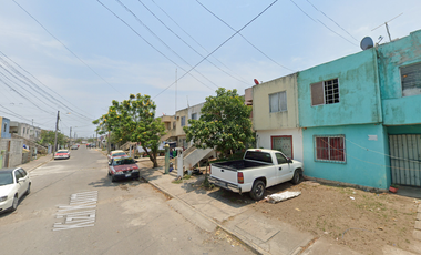 CASA EN CALLE KIZIL KUM, OASIS, VERACRUZ, MÉXICO ¡NO CRÉDITOS!