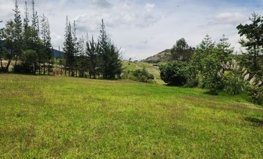 Terreno grande en venta 17mil metros cuadrados, sector Iglesia Challuabamba