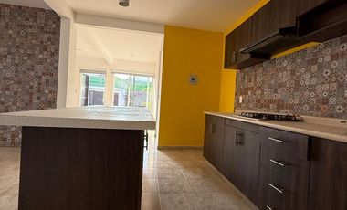 VENTA DE CASA EN JARDINES DE TLAYACAPAN