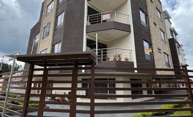 DEPARTAMENTO DOS HABITACIONES DE VENTA COMO NUEVO. NARANCAY