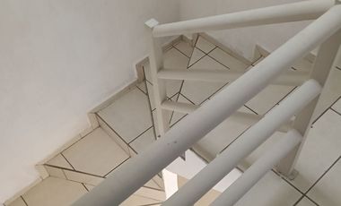 Bonita casa en venta en Real del Márques con excedente