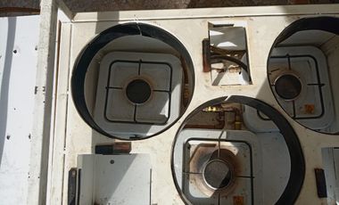 Traspaso Localito (2) con cocina para entrega elaboracion comida para llevar o entregar a domicilio cerca Glorieta Revolucion