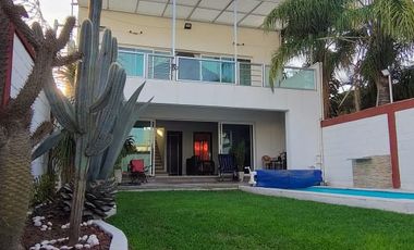 CASA CON ALBERCA EN CUAUTLA