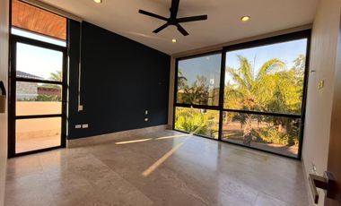 HERMOSA RESIDENCIA EN RENTA, YUCATÁN COUNTRY CLUB, ACCESO A LAGO