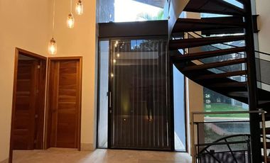 HERMOSA RESIDENCIA EN RENTA, YUCATÁN COUNTRY CLUB, ACCESO A LAGO