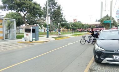 VENDO TERRENO 80M2. CON LICENCIA DE CONSTRUCCION, URB. LOS SAUCES SURQUILLO