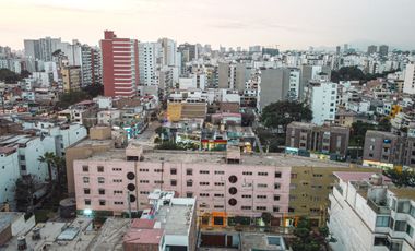 VENDO TERRENO 80M2. CON LICENCIA DE CONSTRUCCION, URB. LOS SAUCES SURQUILLO