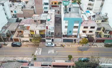 VENDO TERRENO 80M2. CON LICENCIA DE CONSTRUCCION, URB. LOS SAUCES SURQUILLO