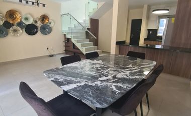 Venta de Casa en Alta California Tlajomulco de Zúñiga