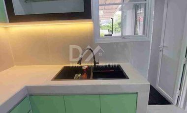 Rumah dijual siap huni, di Serpong park