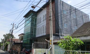 JUAL CEPAT KANTOR 3 LANTAI DI JL AFANDI CATURTUNGGAL