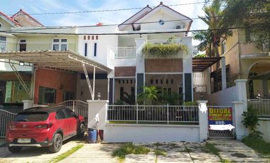 Rumah di Telaga Kahuripan Parung kab bogor