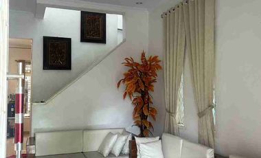Rumah di Telaga Kahuripan Parung kab bogor