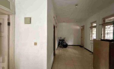 Rumah di Telaga Kahuripan Parung kab bogor