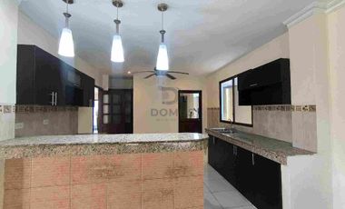 En venta casa Amplia y Moderna Casa de 5 dormitorios. Ciudad Celeste, Samborondon
