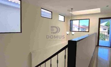 En venta casa Amplia y Moderna Casa de 5 dormitorios. Ciudad Celeste, Samborondon