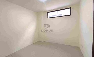 En venta casa Amplia y Moderna Casa de 5 dormitorios. Ciudad Celeste, Samborondon