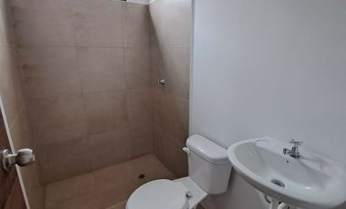 En venta casa de 3 dormitorios en urb.Los Prados.