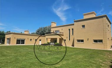 IMPORTANTE CASA EN VENTA SANTA IRENE COMARCAS DE LUJÁN