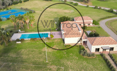 IMPORTANTE CASA EN VENTA SANTA IRENE COMARCAS DE LUJÁN