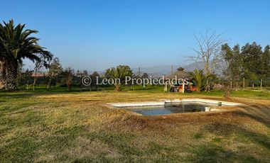 Leon Propiedades vende parcela con 2 casas en Maria pinto, Curacaví.