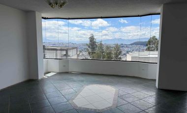 Departamento duplex de arriendo en Iñaquito Alto, Quito, Ecuador