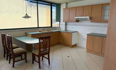 Departamento duplex de arriendo en Iñaquito Alto, Quito, Ecuador