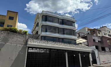 Departamento duplex de arriendo en Iñaquito Alto, Quito, Ecuador